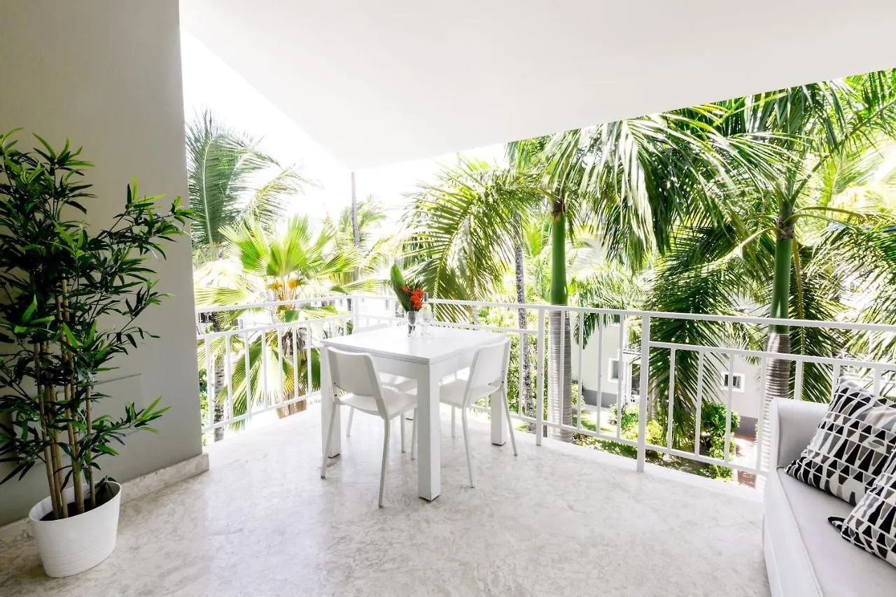 Tropicana Suites Deluxe Beach Club & Pool - Playa Los Corales Punta Cana 4*,  Dominican Republic