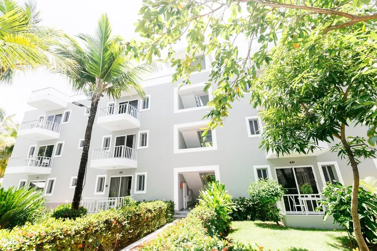 Hotel Tropicana Suites Deluxe Beach Club & Pool - Playa Los Corales Punta Cana