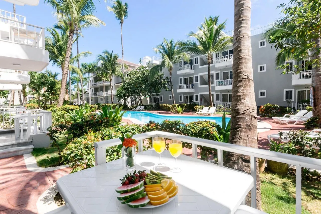 Tropicana Suites Deluxe Beach Club & Pool - Playa Los Corales Punta Cana
