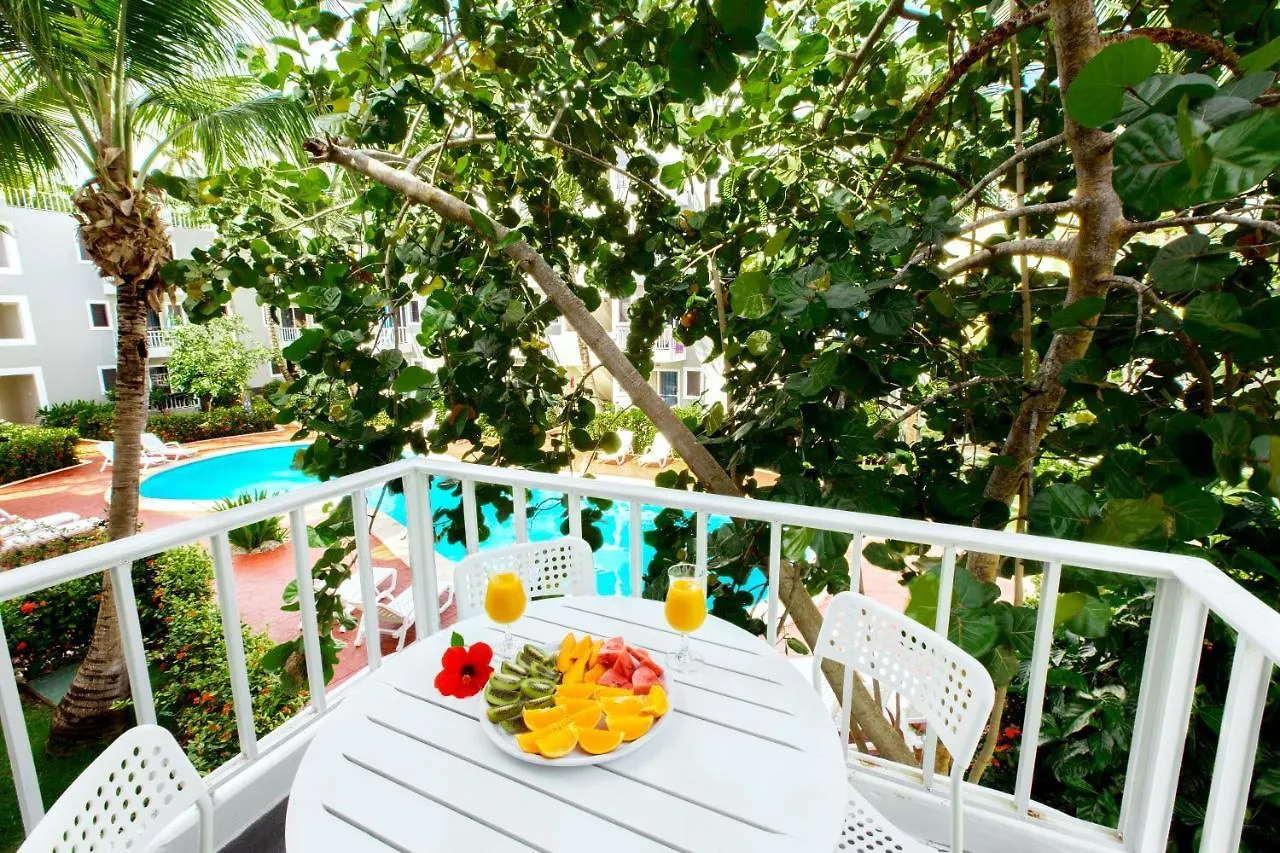 Tropicana Suites Deluxe Beach Club & Pool - Playa Los Corales Punta Cana Hotel