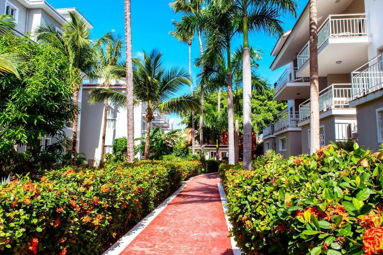 Tropicana Suites Deluxe Beach Club & Pool - Playa Los Corales Punta Cana 4*,