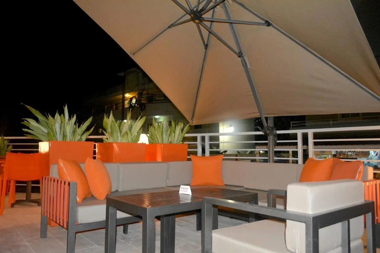 Hotel Tropicana Suites Deluxe Beach Club & Pool - Playa Los Corales Punta Cana
