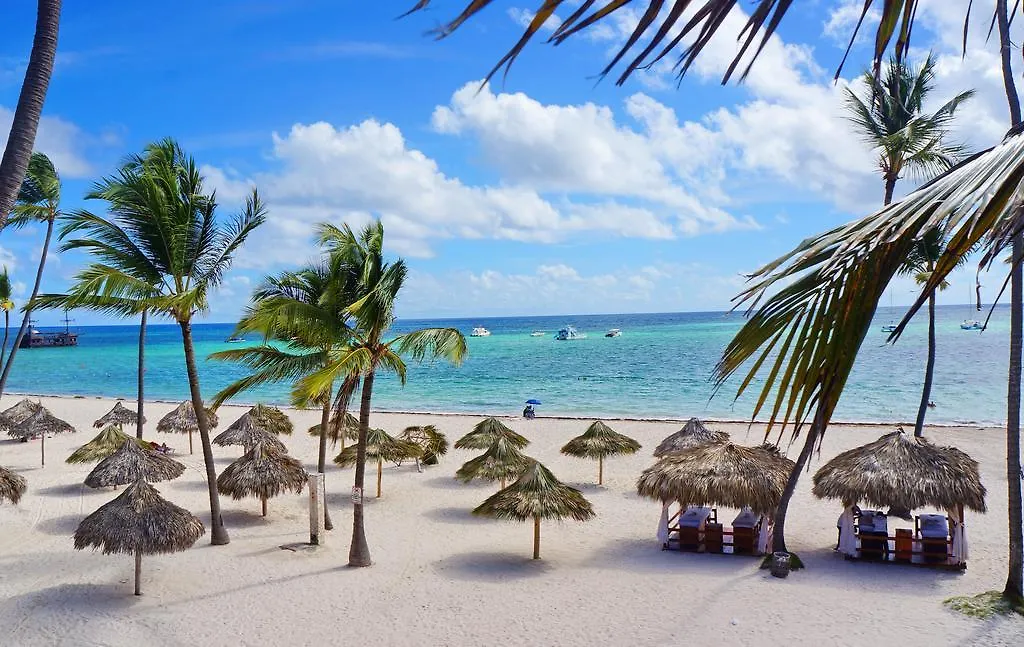 Hotel Tropicana Suites Deluxe Beach Club & Pool - Playa Los Corales Punta Cana